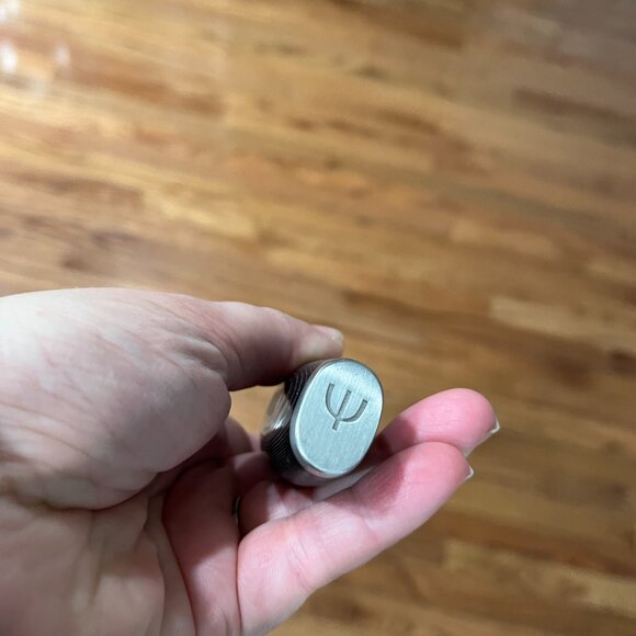 Yaxell Mon 8" Chef's Knife - Picture 4 of 5